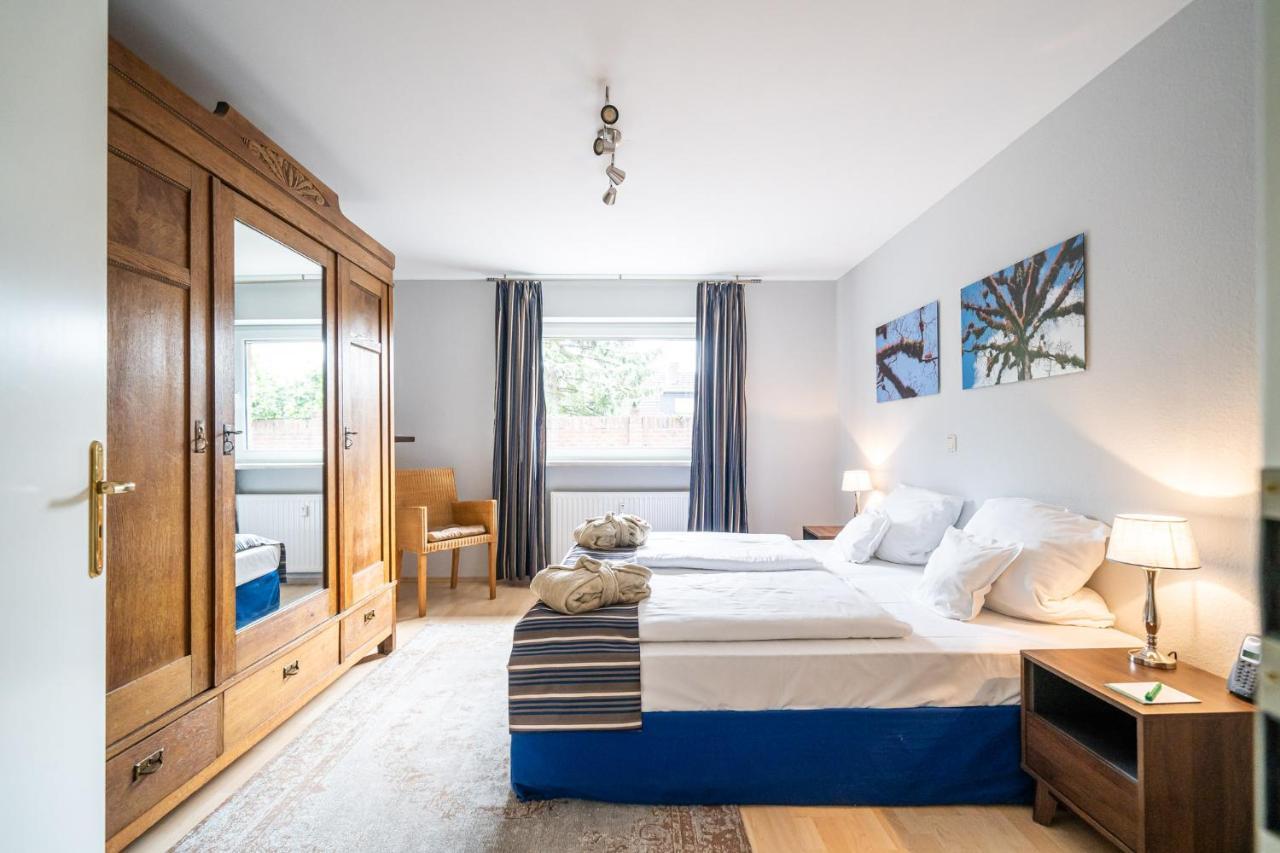 Waldhotel Tannenhaeuschen Везел Екстериор снимка
