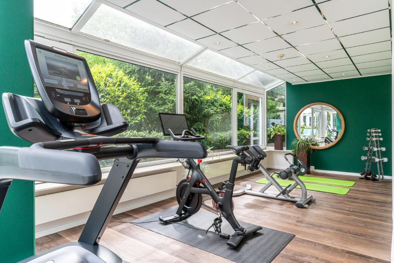 Waldhotel Tannenhaeuschen Везел Екстериор снимка