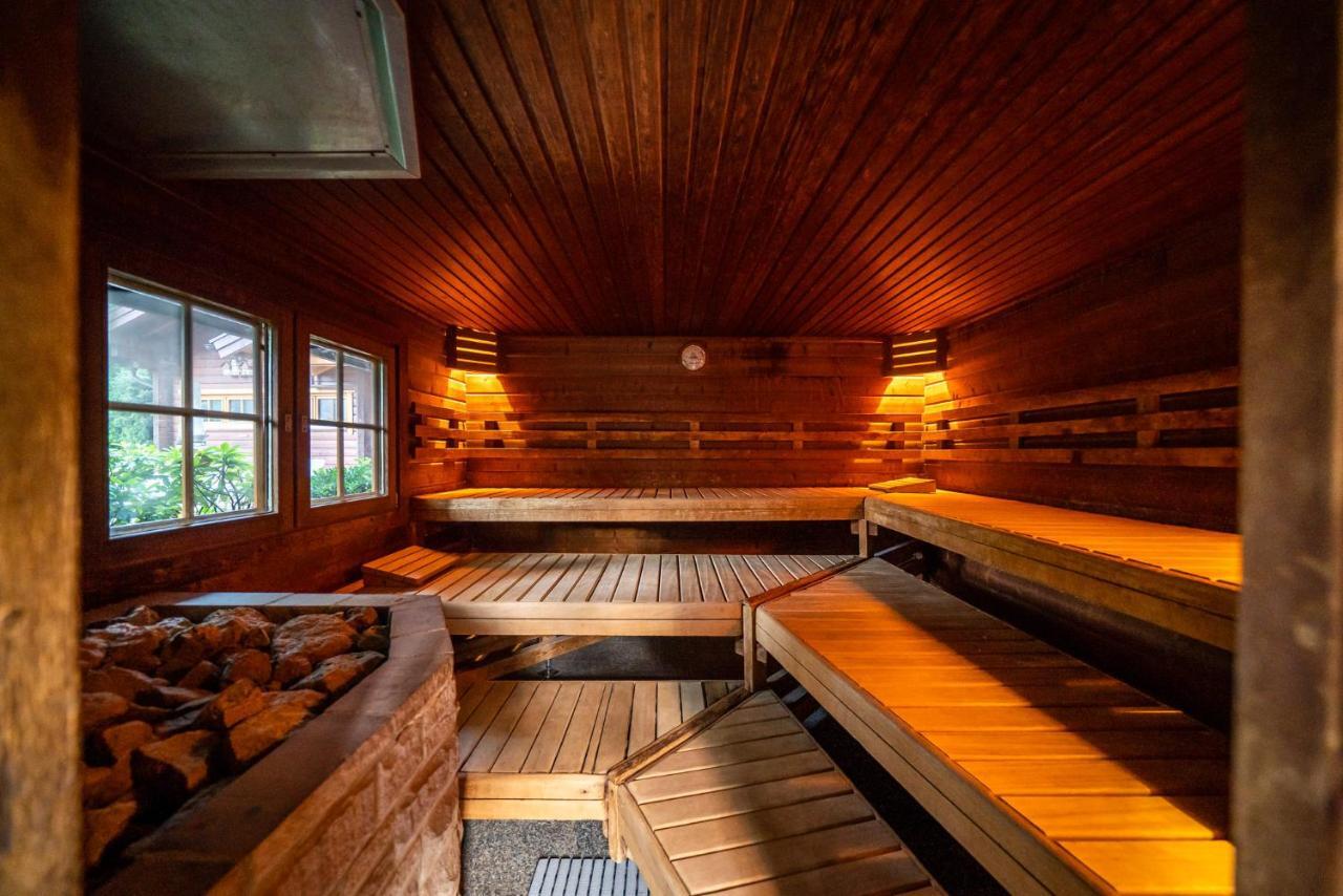 Waldhotel Tannenhaeuschen Везел Екстериор снимка