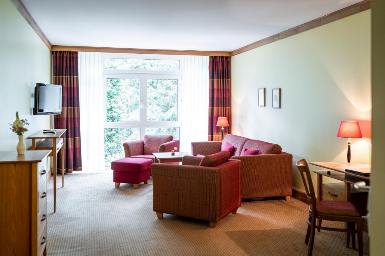 Waldhotel Tannenhaeuschen Везел Екстериор снимка